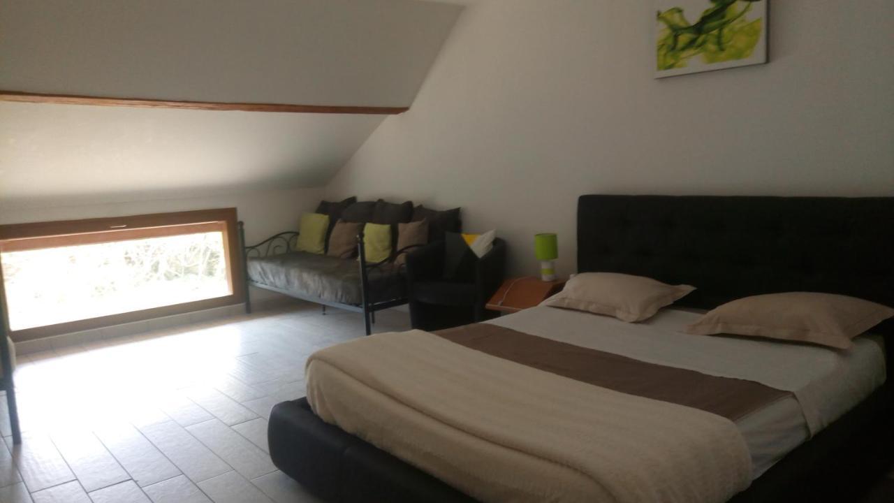 Hotel - Gite De Pressins Bagian luar foto